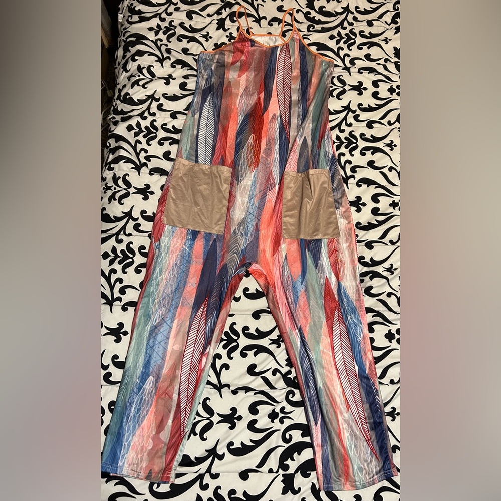🔥Jumper w/ pastel colors,feather design one piece- size xl/l